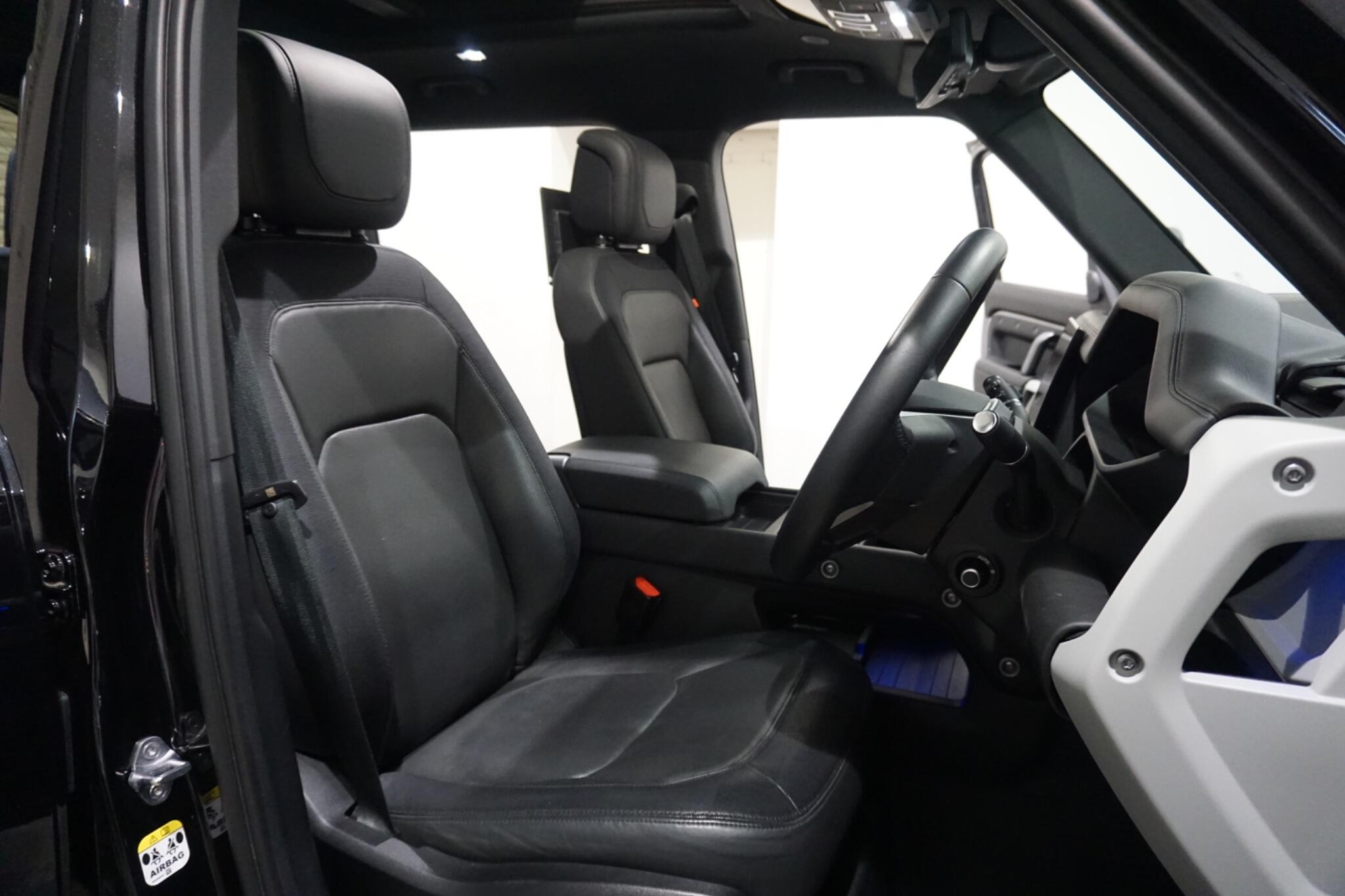 Land Rover Defender 110 3.0 D300 MHEV X-Dynamic HSE Auto 4WD Euro 6 (s/s) 5dr